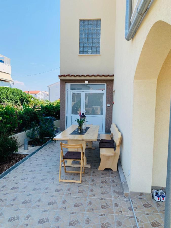 Apartments Mirela Vodice Luaran gambar