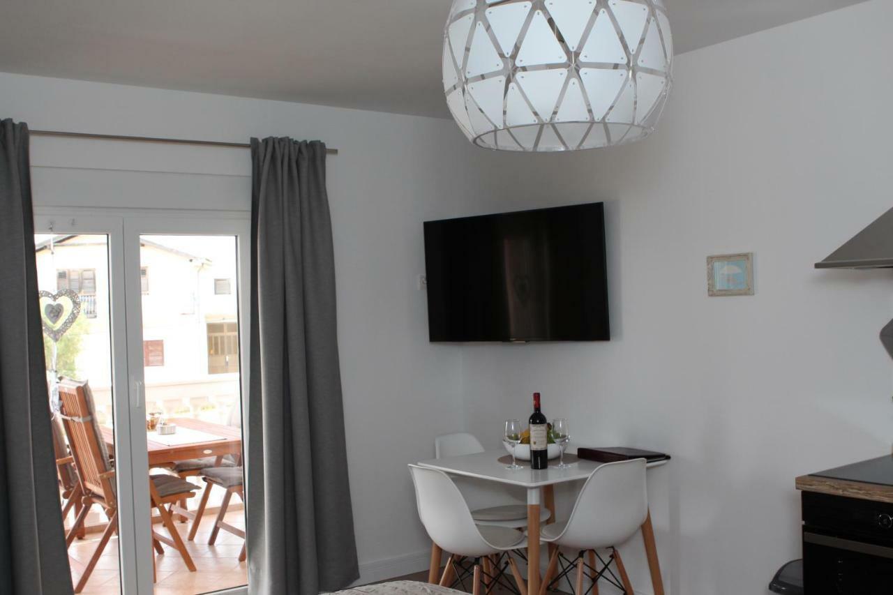 Apartments Mirela Vodice Luaran gambar